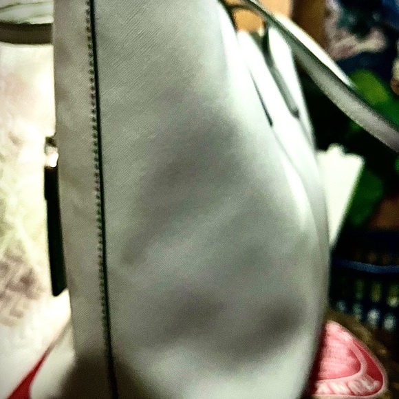 Marc Jacobs Metallic Silver Handbag shoulder bag, Marc Jacob’s beautiful light s - Picture 9 of 11